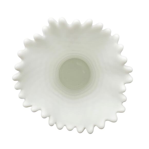 Westmoreland White Milk Glass Vintage Diamond Quilted Ruffled 12" Swung Vase - Picture 6 of 13